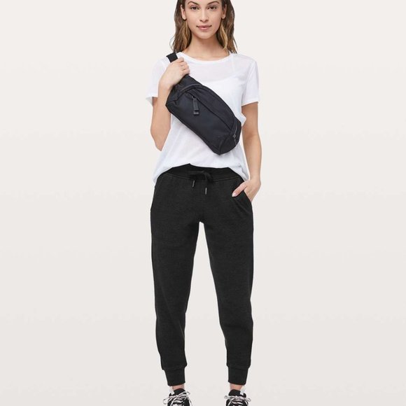 lululemon athletica Pants - Lululemon Scuba Jogger pants in heathered black Like new!